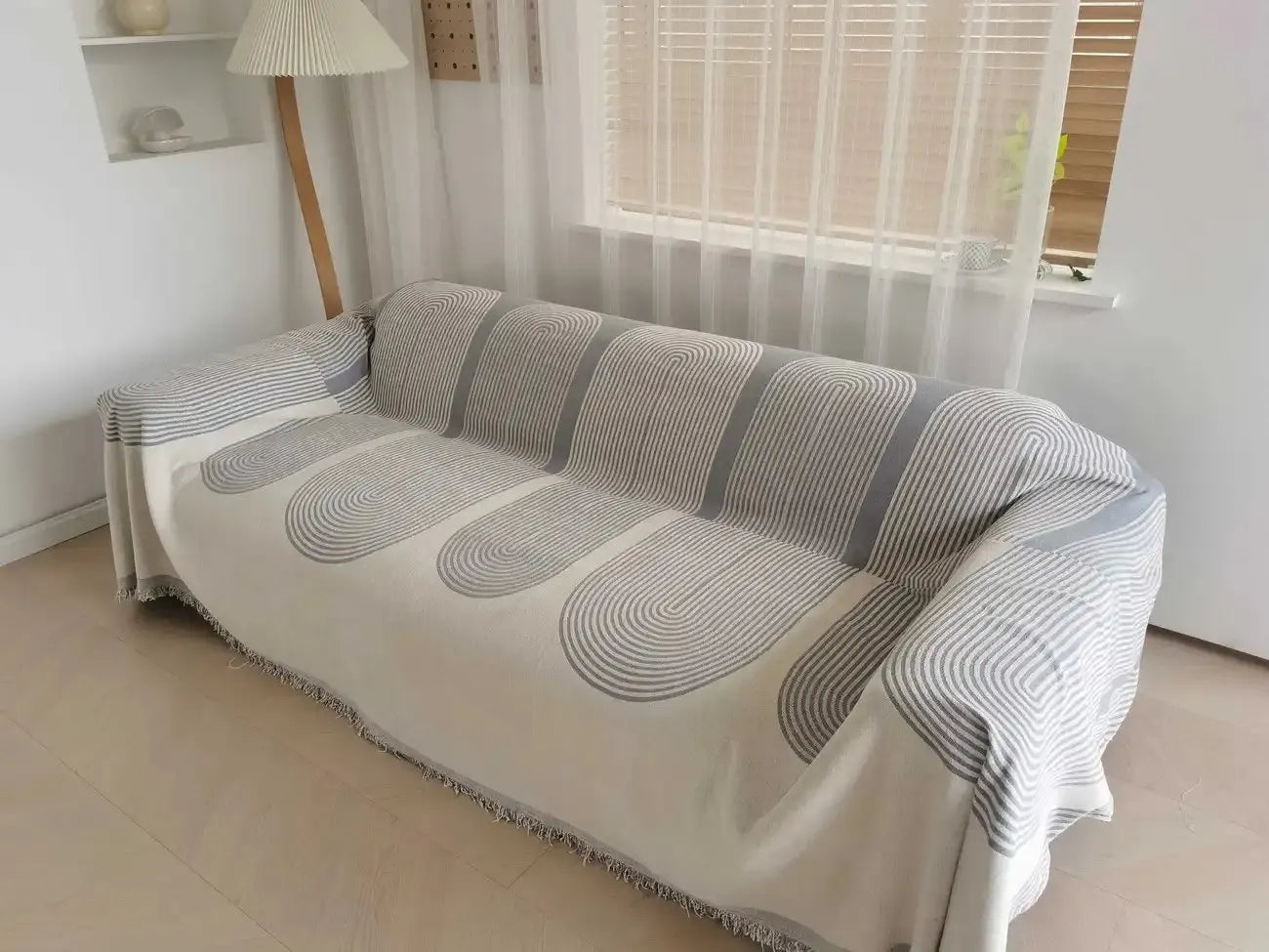 Nordic Geometric Striped Sofa Throws With Tassels