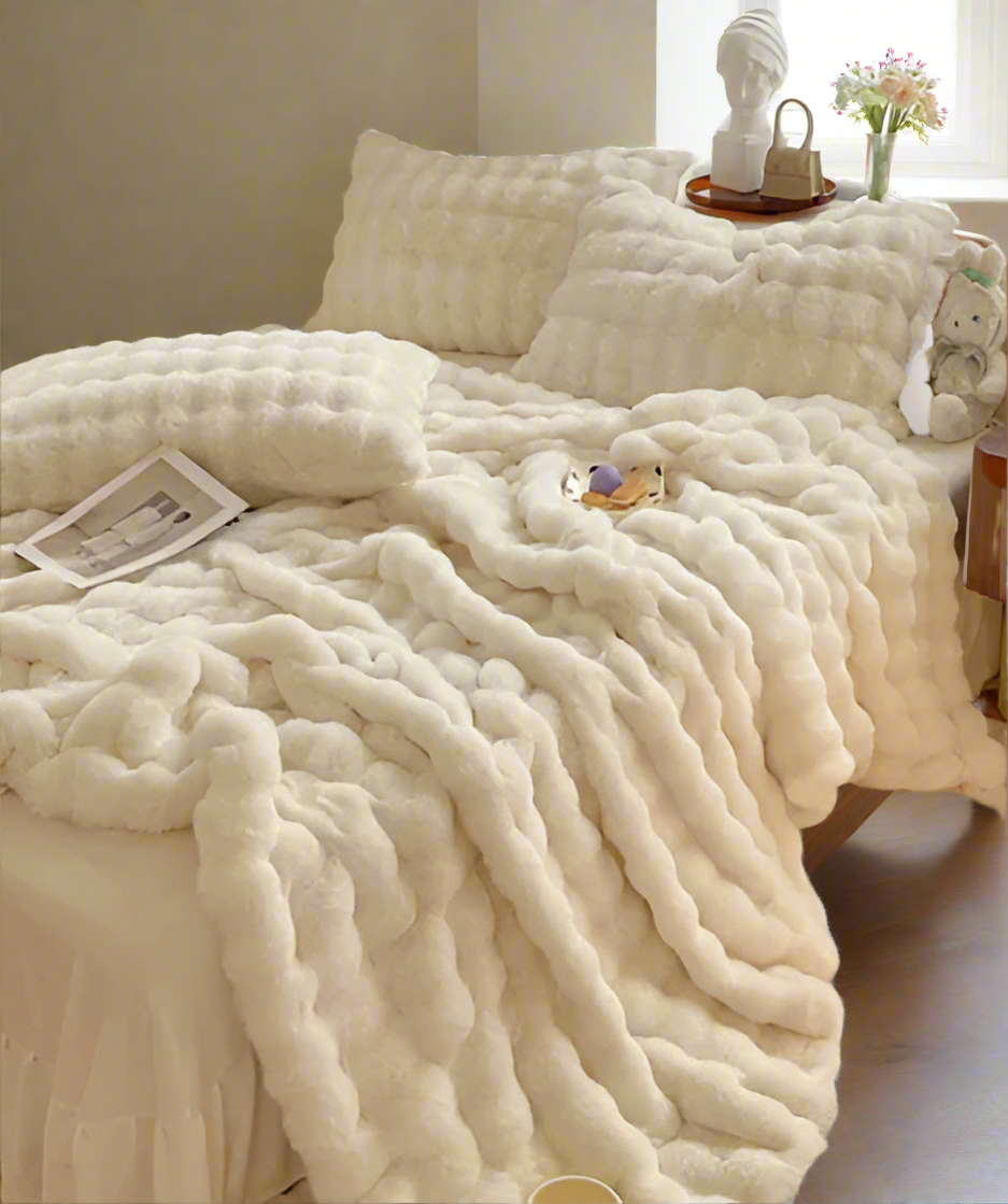 Cream Soft & Fluffy Faux Fur Blankets