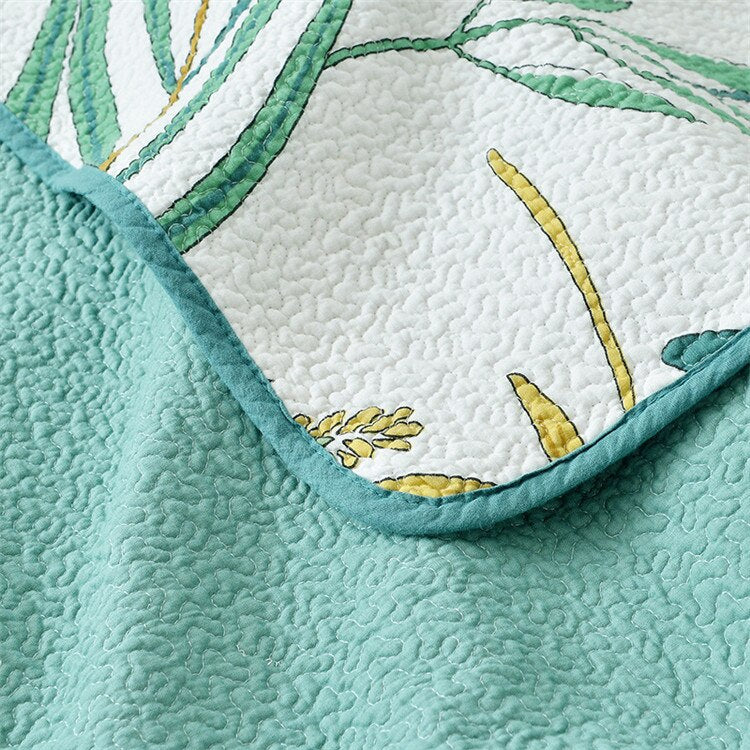 Stylish White Cotton Bedspread with Toucan Birdprints - 3 Piece Set