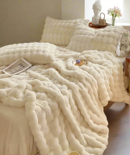 Cream Soft & Fluffy Faux Fur Blankets 