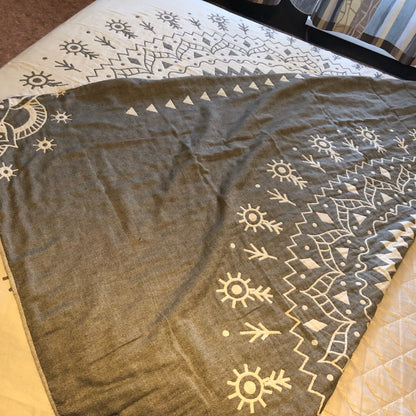 Boho Offwhite & Grey (or Red) Mandala Bedspread King & Queensize