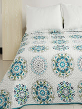  White & Green Floral Print Quilted Bedspread Queen & Kingsize