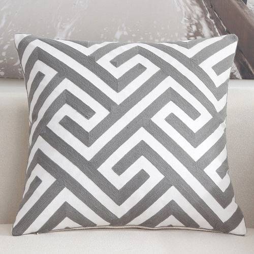 Scandinavian embroidery cushion cover - grey - Maze - Indimode